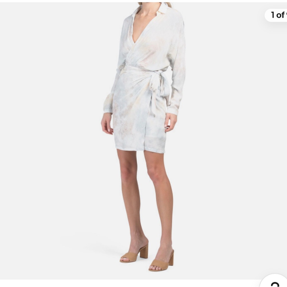 Young Fabulous & Broke Elegant Wrap Dress in Subtle Tie Dye Color. Xs